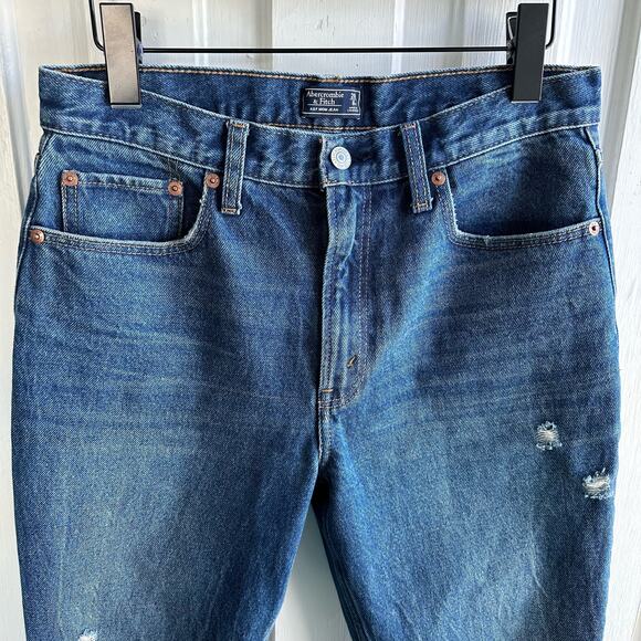 Abercrombie & Fitch A&F Mom Jean Distressed - Picture 3 of 7